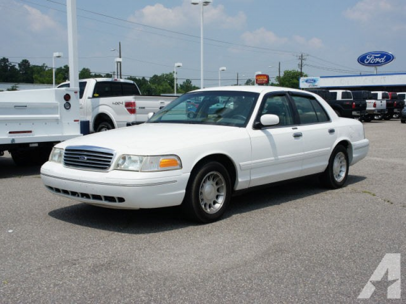 1999 Ford Crown Victoria LX for sale in Clinton, North Carolina