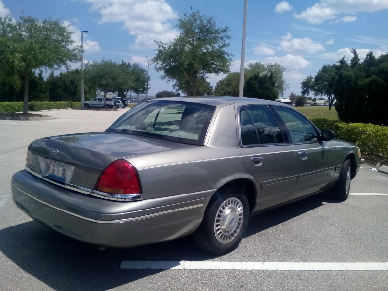 Picture of 2000 Ford Crown Victoria Police Interceptor, exterior