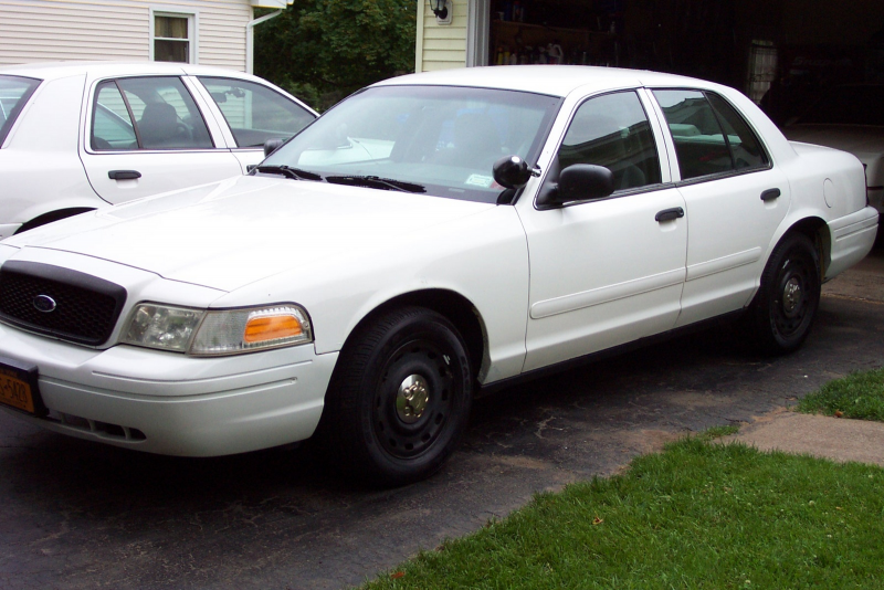 2003 Ford Crown Victoria STD picture, exterior