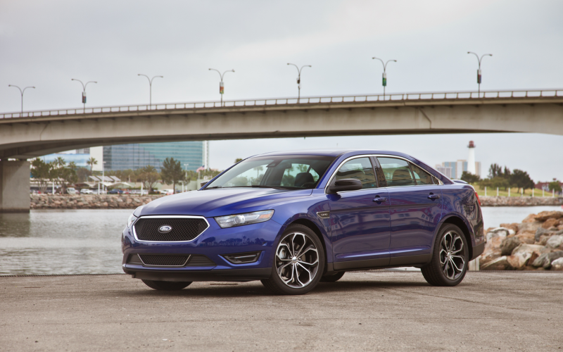 2013 Ford Taurus Sho Front 34