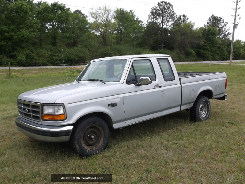 1996 Ford F - 150 Xl Extended Cab Pickup 2 - Door 4. 9l F-150 photo