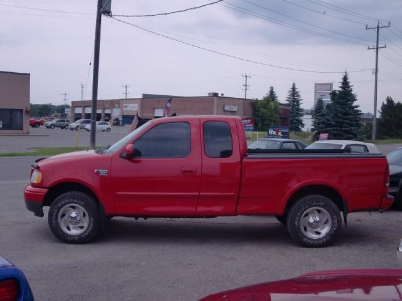 2000 Ford F-150 XLT Triton 4x4 in Barrie, Ontario image 2