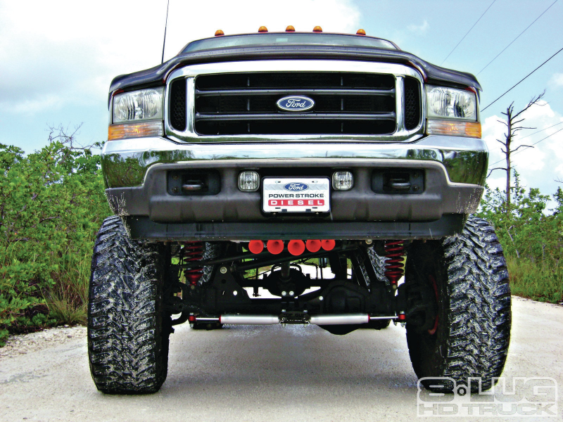 Florida Flyer 2002 Ford F350 14 Inch Fabtech Lift Kit