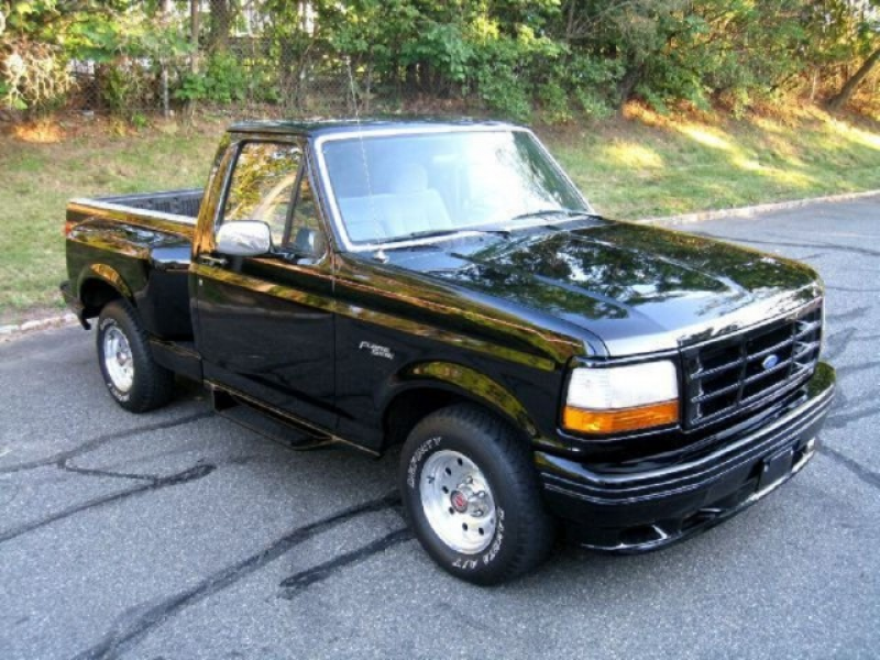 1994 Ford F-150 XL in Burnaby, British Columbia image 2