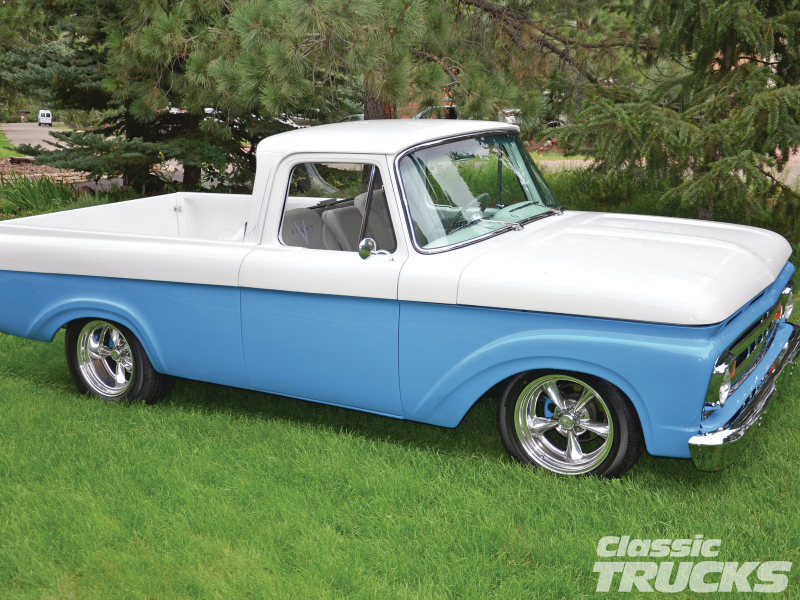 1961 Ford F100 Side