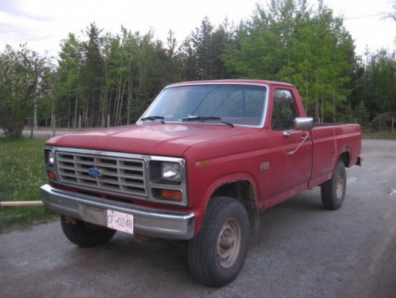 1986 Ford F-250 Red Interior Pickup Truck in Prince George, British ...