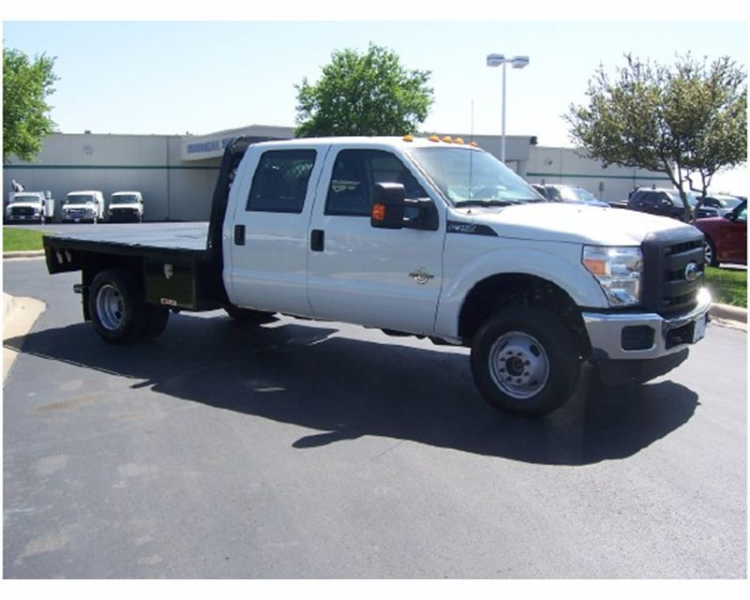 2015 Ford F-350 Flatbed Truck