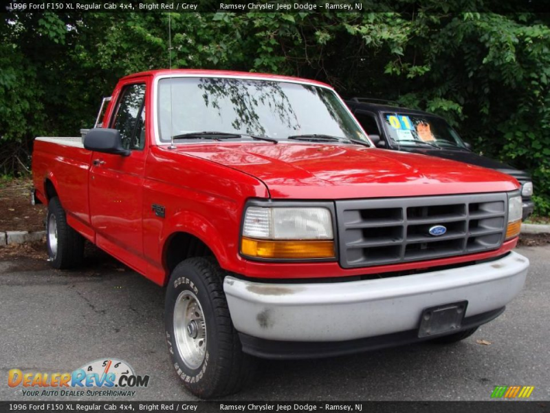 1996 Ford F150 XL Regular Cab 4x4 Bright Red / Grey Photo #3