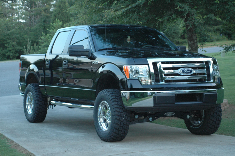 2009 Ford F150 Supercrew Cab 6" Lift, 35s and m...
