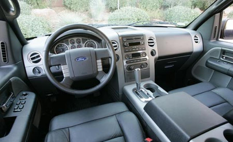 2007 Ford F-150 interior