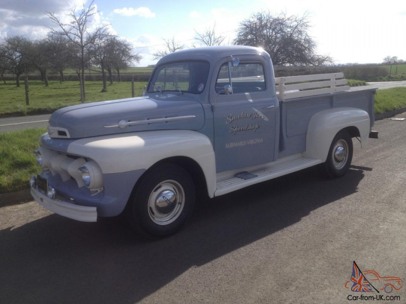 FORD F2 PICK UP TRUCK 1952