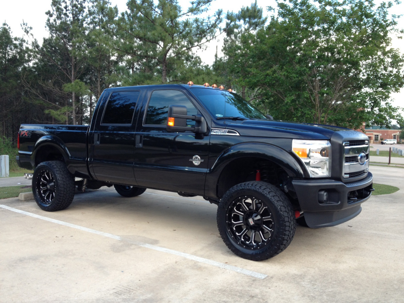 This Ford F250 with XD Wheels & 35? Toyo Tires Is a Dark Beauty