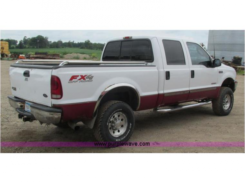 Auction Item - 2003 FORD F350 SD LARIAT Pickup Truck