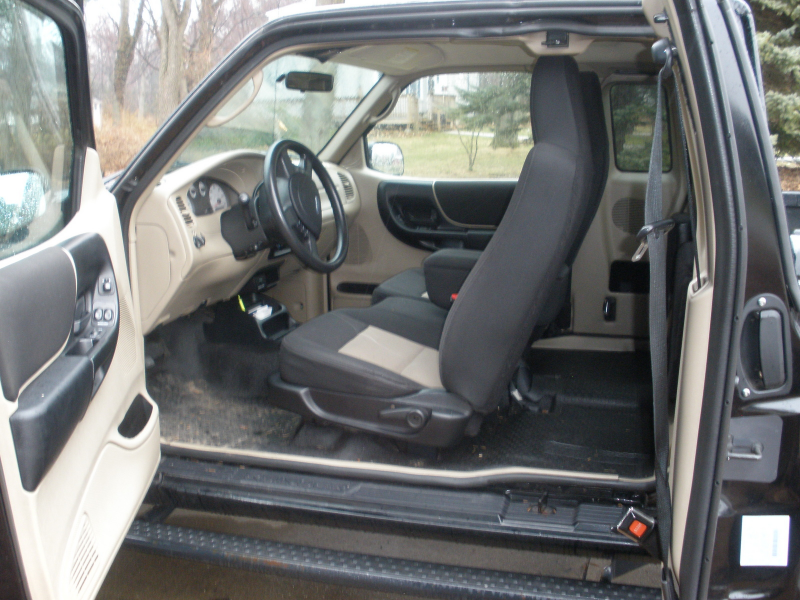 Picture of 2004 Ford Ranger 4 Dr Edge 4WD Extended Cab SB, interior