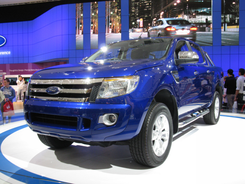 ... colorado mid size pickup ford and chrysler are hedging their bets that