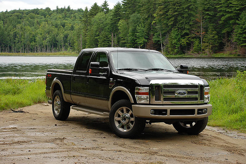 Ford F-250 King Ranch Super Duty information: