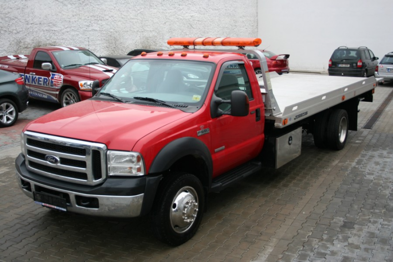 ... recently sold - Odtahovka Ford F550 turbo diesel - reserved payment
