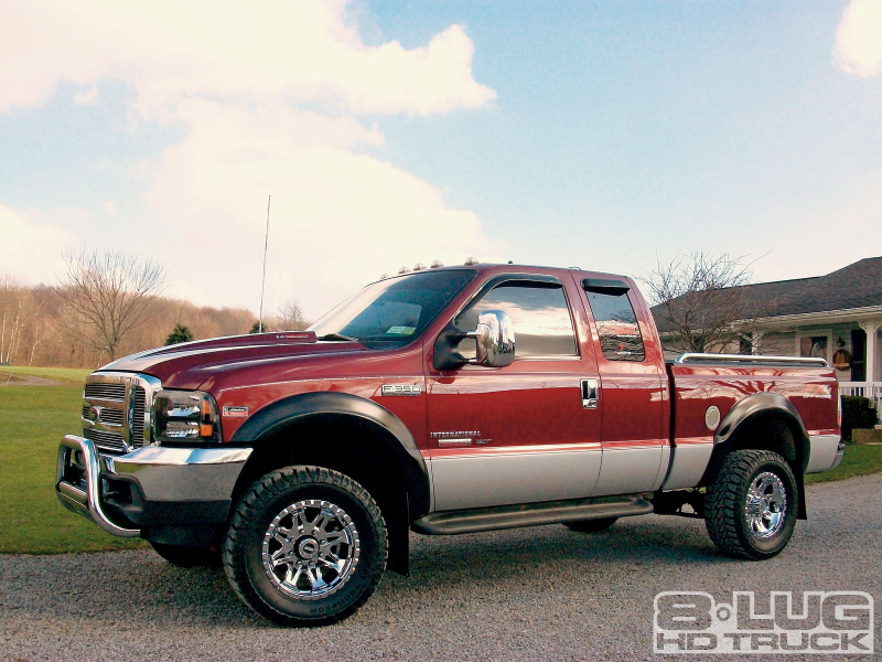 2004 Ford F350 Right Front Angle