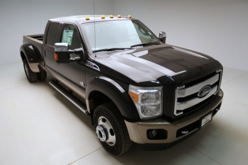 The 2013 Ford F-450 Super Duty King Ranch is More Than a Stump Puller