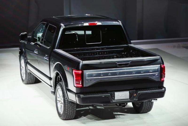 Aluminum and more high-strength steel make the 2015 F-150 a full 700 ...