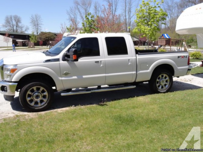 2011 FORD F-250 (LARIAT) for sale in Manitowoc, Wisconsin