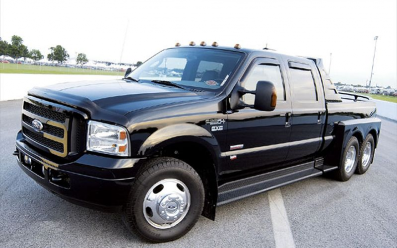 2005 Ford F350 Powerstroke Diesel 6X6 Front Driver Side View