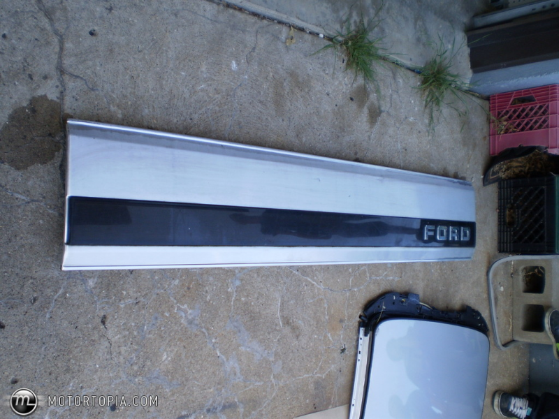 1987-1996 Ford F150 F250 F350 Tailgate Trim Panel with Lens $150 AND ...