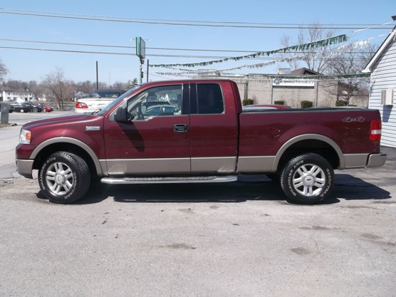 2004 Ford F-150 Lariat 4X4 in Belleville, Ontario image 3