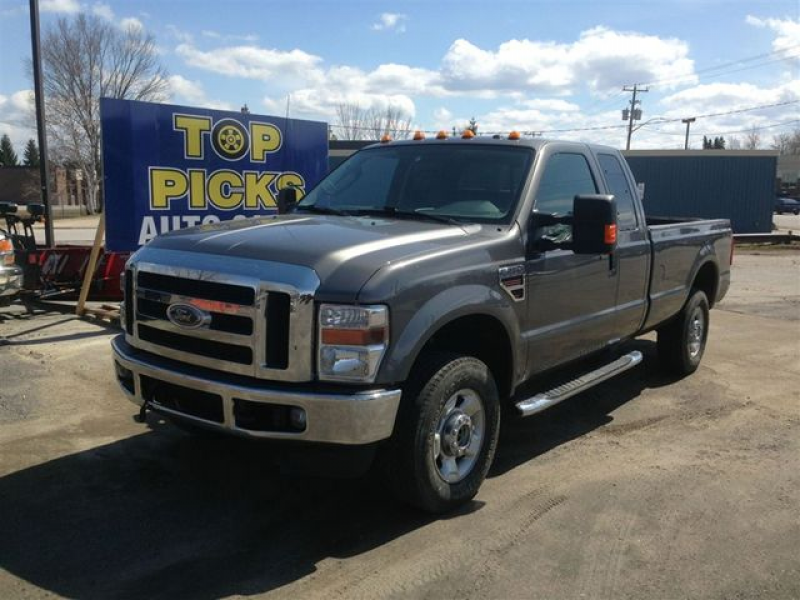 2010 Ford F-250 XLT 4x4 in North Bay, Ontario