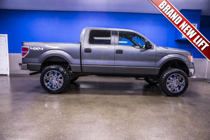 LIFTED 2013 Ford F-150 XLT 4x4 with only ONE PREVIOUS OWNER!