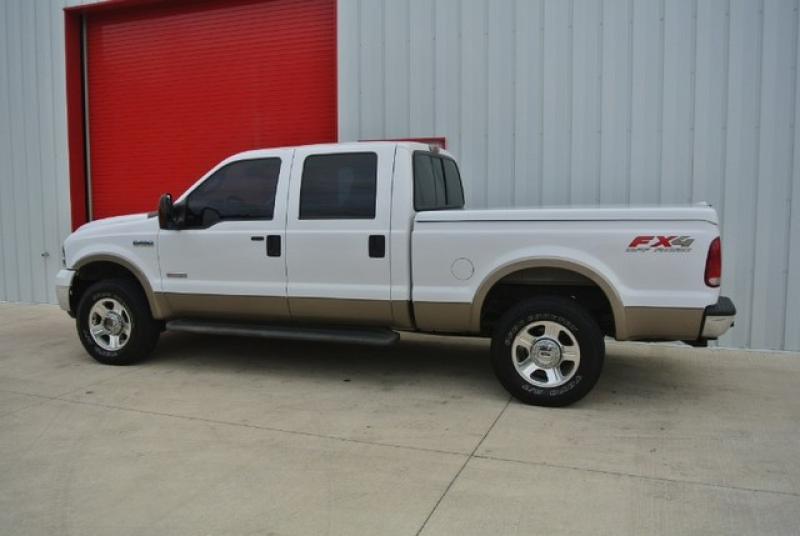 2005 Ford Super Duty F-250 Lariat in ,