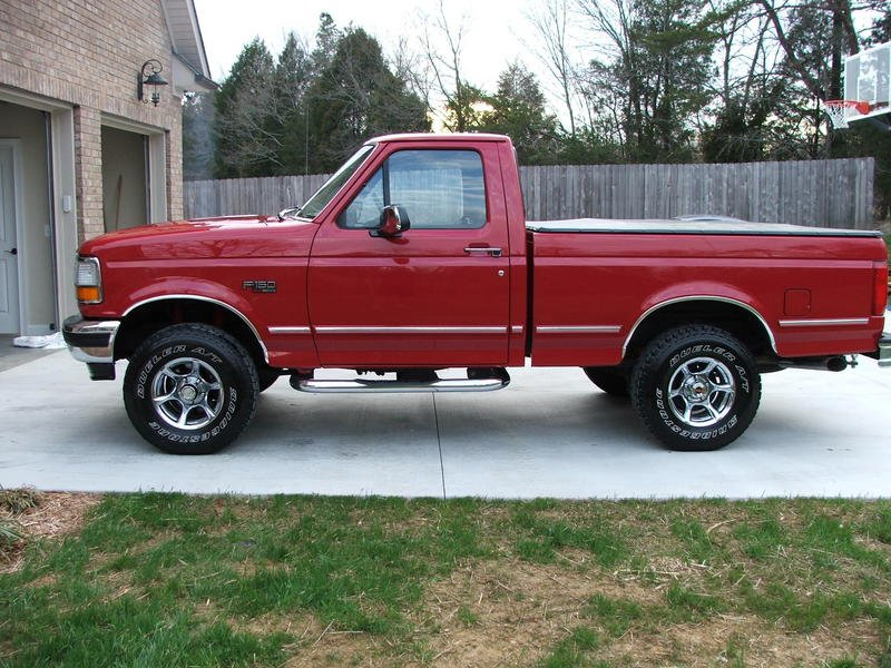 Learn more about 1994 Ford F150 XLT.