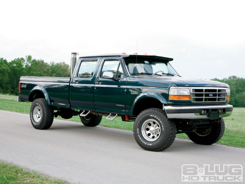 1996 Ford F350 Super Duty Right Side Angle