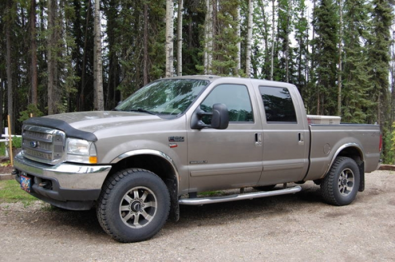 2002 Ford F-250 7.3 Turbo Diesel in Rocky Mountain House, Alberta