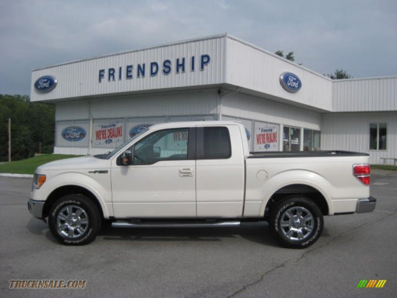 2009 F150 Lariat SuperCab 4x4 - White Sand Tri Coat Metallic / Camel