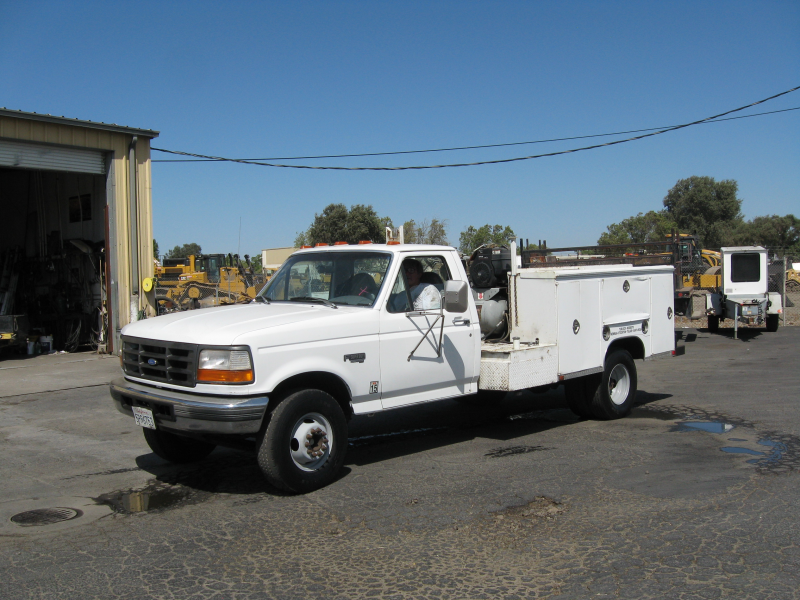 1997 Ford F-450 Super Duty utility/service truck
