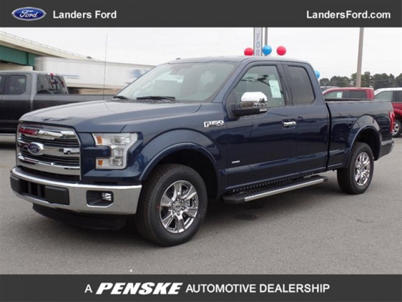 2015 Ford F-150 2WD SuperCab 145" Lariat