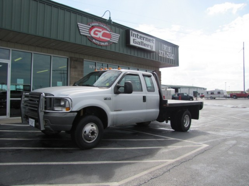 2004 Ford F-350 DRW Flatbed 4x4 Diesel XL in Collinsville, Oklahoma