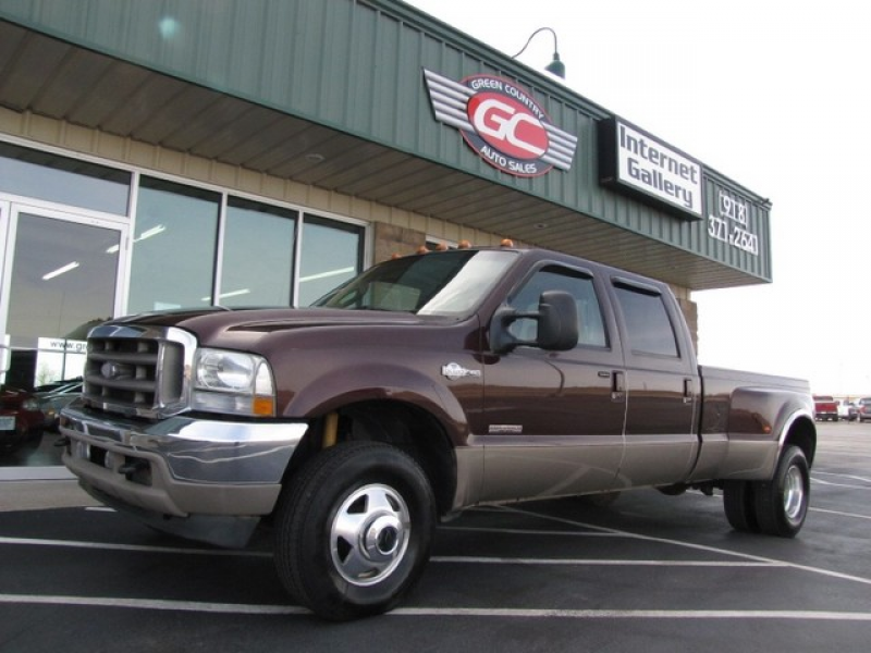 2004 Ford F-350 DRW Diesel 4x4 King Ranch in Collinsville, Oklahoma