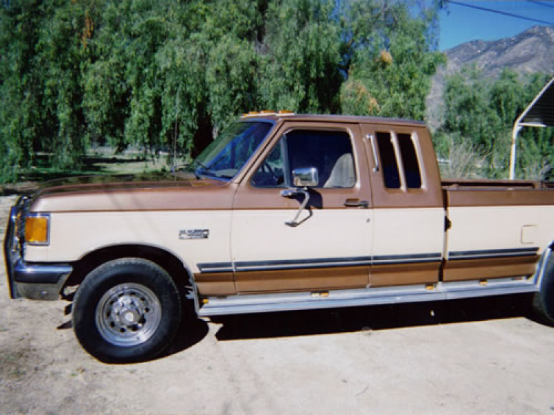 1989 Ford F-250 XLT Lariat By Owner