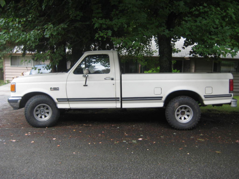 1988 f150 xlt lariat automatic. its the v8 302 5.0