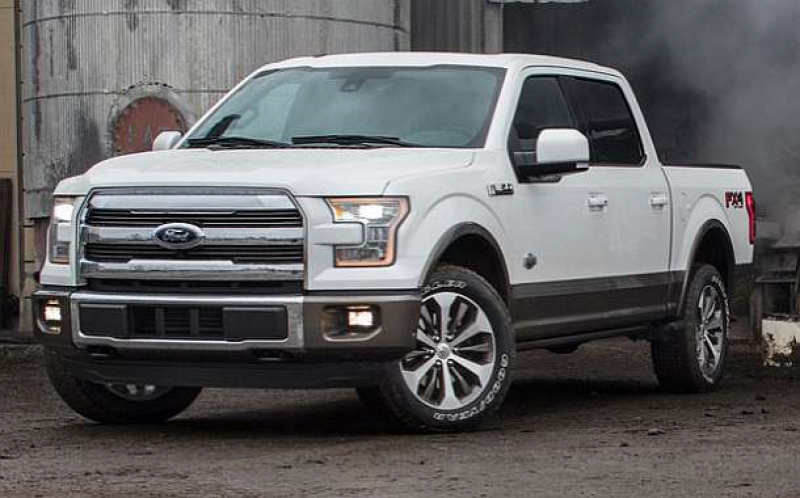 2016 Ford F-250 side view 3.jpg