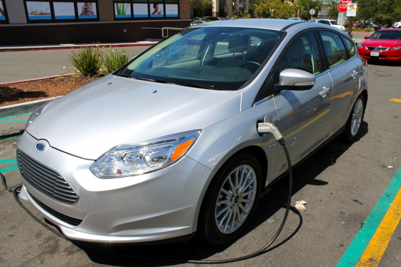 The 2013 Ford Focus Electric unveiled