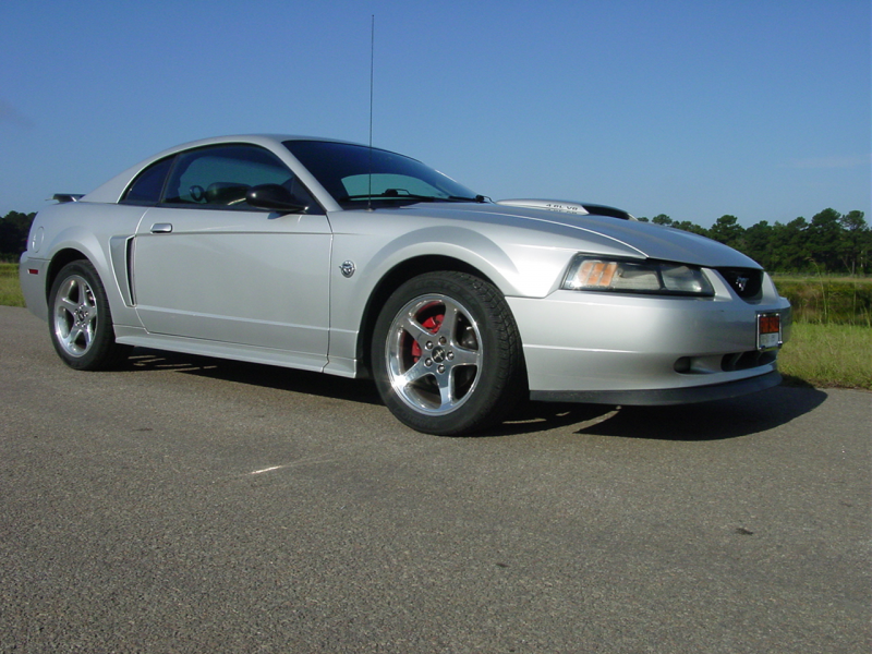 2004 Ford Mustang GT Deluxe Trim Overview