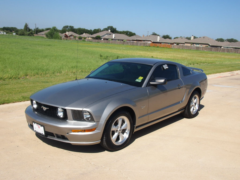 2008 Ford Mustang GT silver 50k miles 6 speed manual $19,988