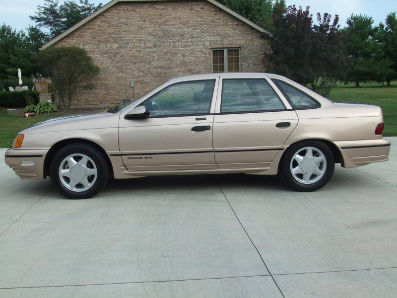 1991 Ford Taurus SHO - Image 1 of 8