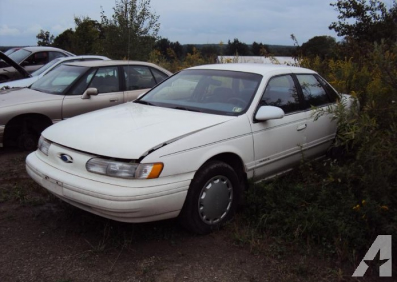 Parting 1994 Ford Taurus Sedan - (Vernon OH for sale in Meadville ...