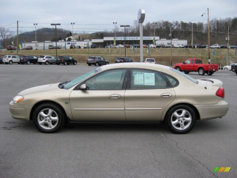 Harvest Gold Clearcoat Metallic 2000 Ford Taurus SES with Medium ...