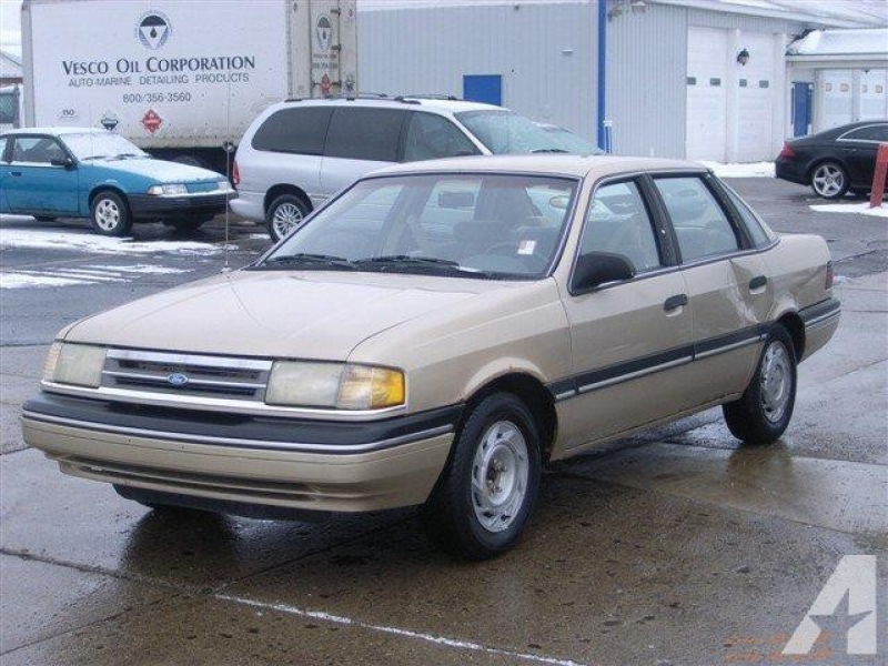 1991 Ford Tempo GL for sale in Sterling Heights, Michigan