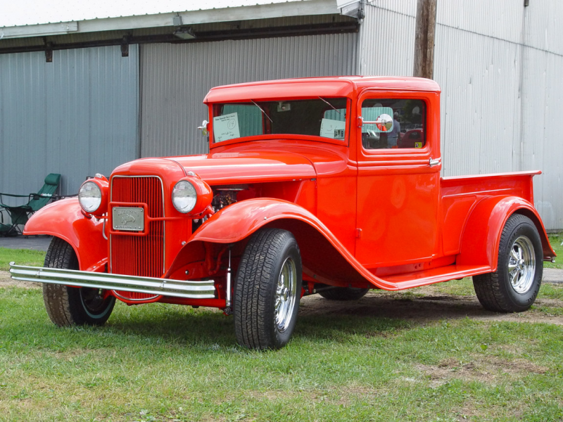 1934 Ford Pickup - Red - Side Angle